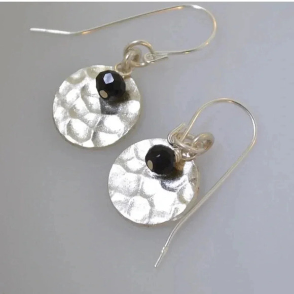 Worn On TV, Worn On SVU, Black Spinel, Hill Tribe Silver Hammered Disc - Picture 2 of 5